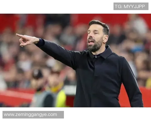 从球场到教练席:那些退役后转型为教练的足球传奇球星 从球场到教练席:那些退役后转型为教练的足球传奇球星