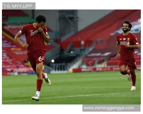 阿诺德任意球技术突破惊艳世界足球场展现无与伦比的精准与威力