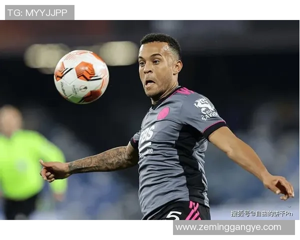 西班牙足球传奇球星回顾与分析他的辉煌成就与影响力 西班牙足球传奇球星回顾与分析他的辉煌成就与影响力